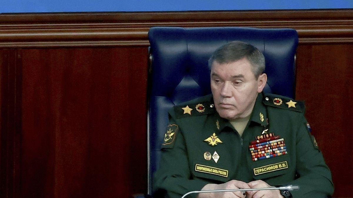 Ruský generál byl odvolán, dovolil si požadovat vystřídání vojáků na frontě